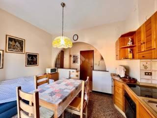 Trilocale via Molinetti 7, Centro, Finale Ligure — foto 14 di 21