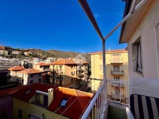 Trilocale via Molinetti 7, Centro, Finale Ligure — foto 6 di 21