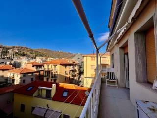 Trilocale via Molinetti 7, Centro, Finale Ligure — foto 19 di 21