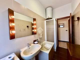 Trilocale via Molinetti 7, Centro, Finale Ligure — foto 20 di 21