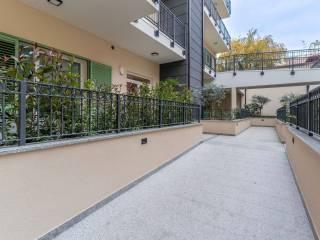 Quadrilocale via Cesare Cantù 4, San Biagio, Monza — foto 3 di 24