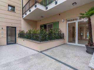 Quadrilocale via Cesare Cantù 4, San Biagio, Monza — foto 20 di 24