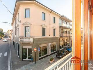 Quadrilocale via Santo Stefano, Centro, Tradate — foto 30 di 33