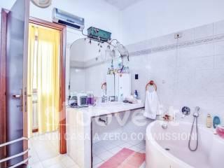 Villa unifamiliare via Dante Alighieri 1, Luvinate — foto 4 di 32