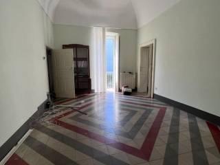 Appartamento via Panteleone Nardelli, 5, Martina Franca — foto 3 di 26