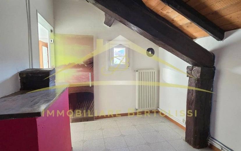 Mansarda viale Varallo 5, Centro, Borgosesia — foto 22 di 31