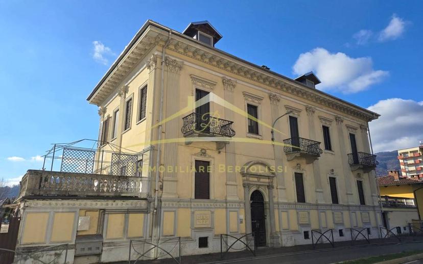 Mansarda viale Varallo 5, Centro, Borgosesia — foto 5 di 31