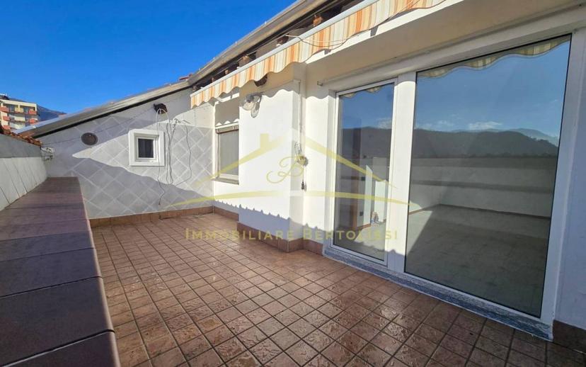 Mansarda viale Varallo 5, Centro, Borgosesia — foto 21 di 31