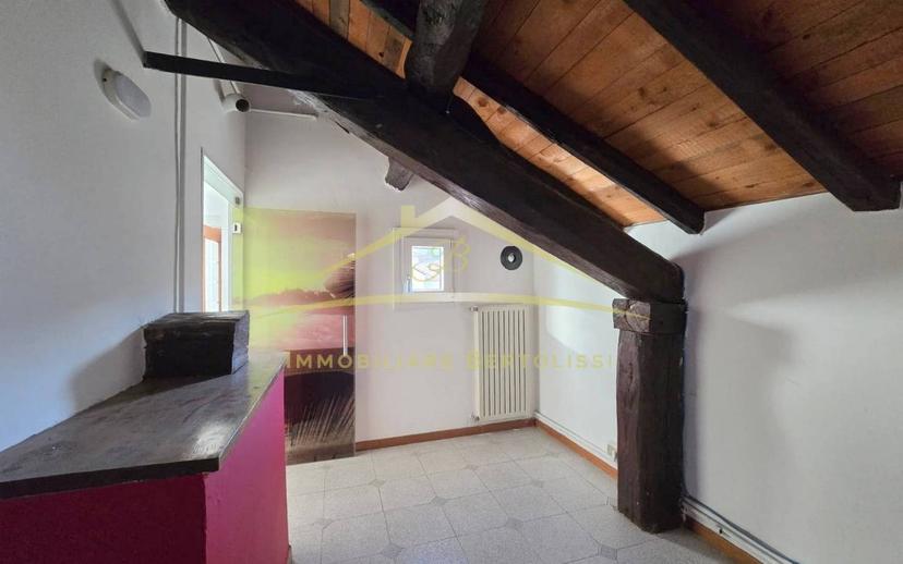 Mansarda viale Varallo 5, Centro, Borgosesia — foto 19 di 31