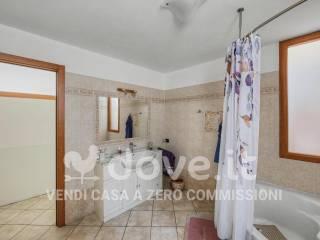 Villa unifamiliare via V. Veneto 20, Arsago Seprio — foto 63 di 64