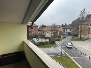 Bilocale ottimo stato, secondo piano, Centro, San Fermo della Battaglia — foto 16 di 19