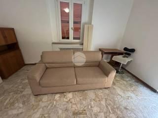 Trilocale buono stato, primo piano, Centro Storico, Desenzano del Garda — foto 8 di 9