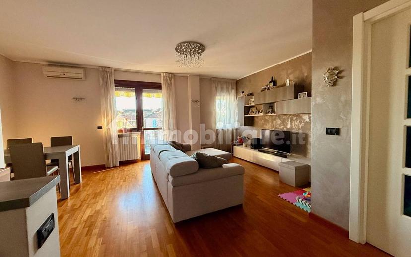 Quadrilocale via Ferruccio Valobra 204, Centro, Carmagnola — foto 28 di 35