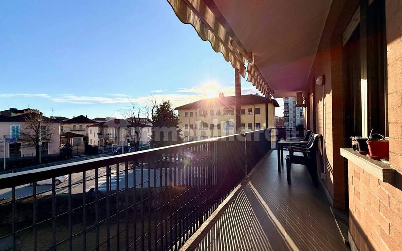 Quadrilocale via Ferruccio Valobra 204, Centro, Carmagnola — foto 8 di 35