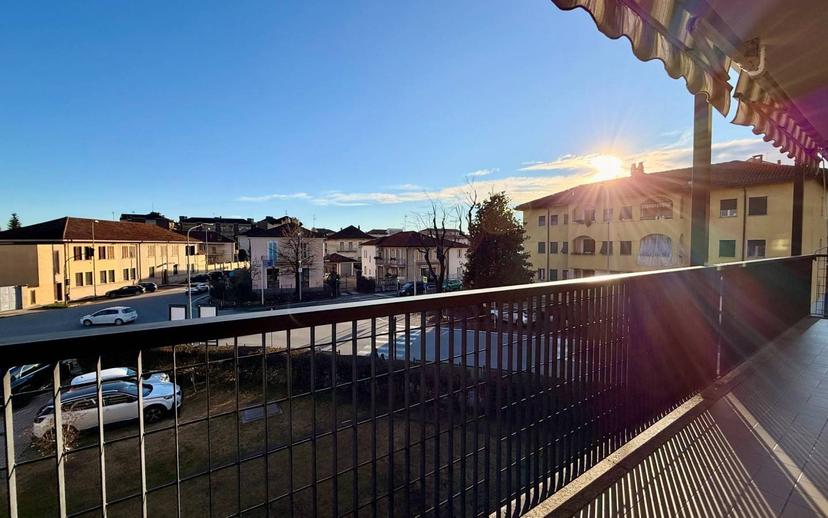 Quadrilocale via Ferruccio Valobra 204, Centro, Carmagnola — foto 2 di 35