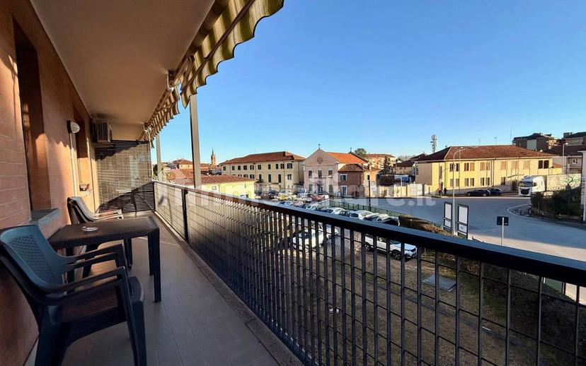 Quadrilocale via Ferruccio Valobra 204, Centro, Carmagnola — foto 5 di 35