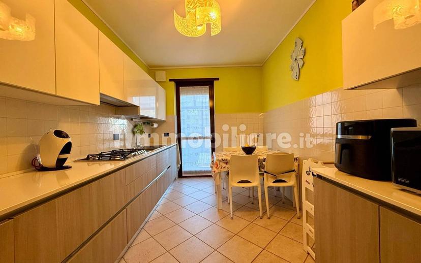 Quadrilocale via Ferruccio Valobra 204, Centro, Carmagnola — foto 27 di 35
