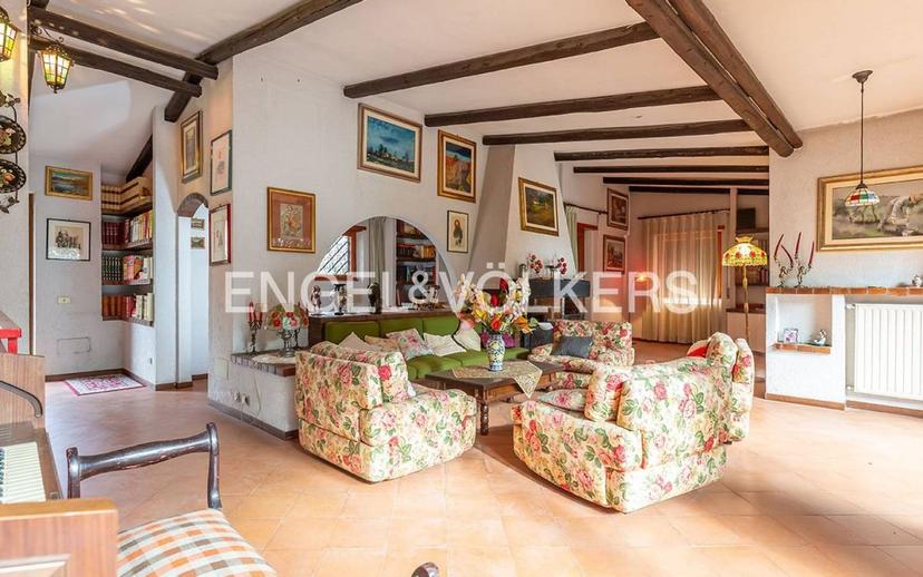 Villa unifamiliare via della Marcigliana, Bufalotta, Roma — foto 2 di 25