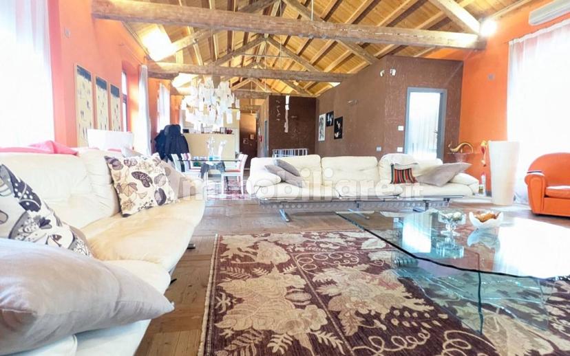 Loft viale dell'Industria 11, Centro, Torrebelvicino