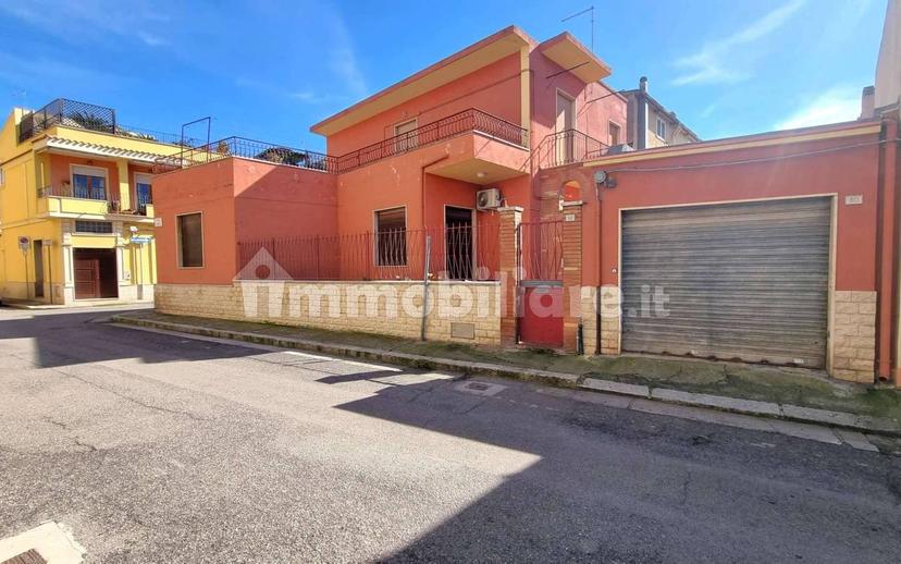 Terratetto unifamiliare via Napoli 82, Quartu, Quartu Sant'Elena — foto 3 di 32
