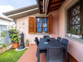 Villa unifamiliare via del Paradiso, 2B, Centro, Forte dei Marmi — foto 5 di 28