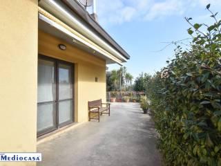 Villa unifamiliare Contrada Colle Pizzuto 131, Centro, Lanciano