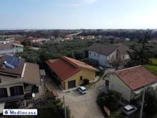 Villa unifamiliare Contrada Colle Pizzuto 131, Centro, Lanciano — foto 12 di 43