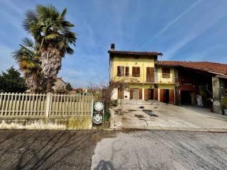 Villa unifamiliare Strada del Santuario, Centro, Fossano — foto 9 di 19