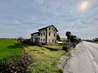 Villa unifamiliare Strada del Santuario, Centro, Fossano — foto 3 di 19