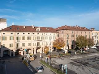 Appartamento piazza del Popolo 33, Centro, Savigliano — foto 11 di 14