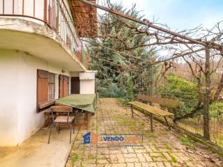 Casale via Colletto Terrazza 8, Caraglio — foto 2 di 34