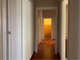Appartamento via Spallanzani, Centro Storico, Reggio Emilia — foto 3 di 24
