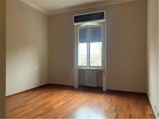 Appartamento via Spallanzani, Centro Storico, Reggio Emilia — foto 13 di 24