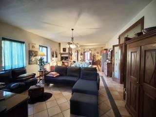 Casale, buono stato, 350 m², Fabro