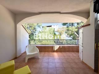Appartamento in villa via Sergio Sasso, Bisceglie — foto 10 di 49