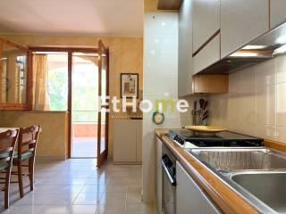Appartamento in villa via Sergio Sasso, Bisceglie