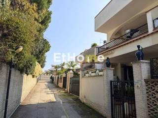 Appartamento in villa via Sergio Sasso, Bisceglie — foto 7 di 49