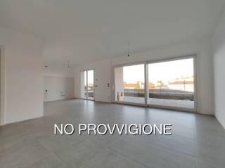 Trilocale via Ugo Foscolo, Brughiere, Uggiate con Ronago — foto 44 di 54