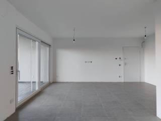 Trilocale via Ugo Foscolo, Brughiere, Uggiate con Ronago — foto 13 di 54