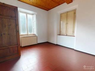 Quadrilocale Località Tana 5, Pescaglia