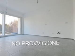 Bilocale via Ugo Foscolo, Brughiere, Uggiate con Ronago — foto 5 di 26