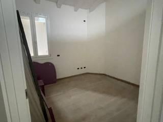 Villa unifamiliare, nuova, 984 m², Reggiolo