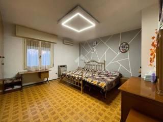 Terratetto plurifamiliare viale Dante Alighieri 66, Centro, Castelnovo di Sotto — foto 25 di 34