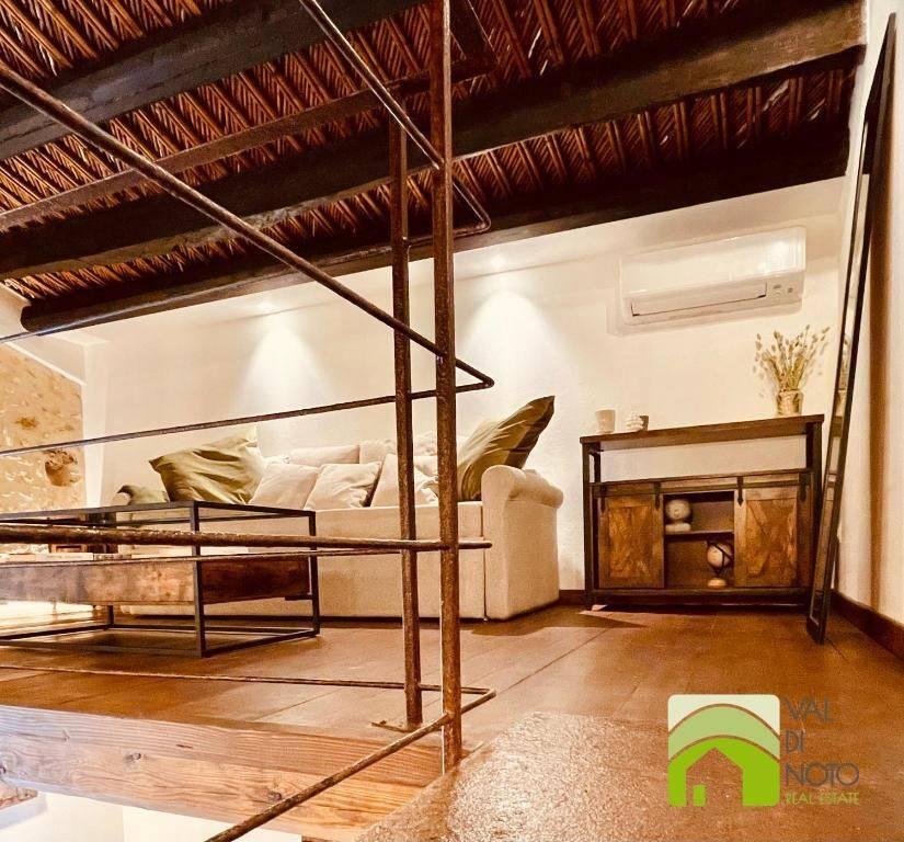 Loft via Michele Amari, Centro, Noto — foto 8 di 23
