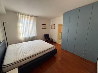 Trilocale ottimo stato, primo piano, Centro Storico, Reggio Emilia — foto 5 di 10