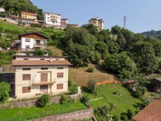 Villa unifamiliare via Ragazzi del '99, Centro, Recoaro Terme — foto 5 di 18
