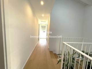 Villa unifamiliare, nuova, 210 m², Centro, Bassano del Grappa — foto 4 di 22