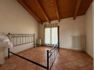 Villa plurifamiliare, ottimo stato, 180 m², Ospedale - Villaggio Manenti, Reggio Emilia — foto 4 di 20