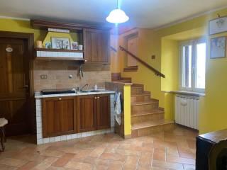 Terratetto unifamiliare 120 m², ottimo stato, Centro, Vetto — foto 2 di 21
