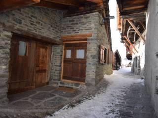 Trilocale Fr. Crest Str. Com. di Cuneaz 14, Ayas — foto 2 di 18